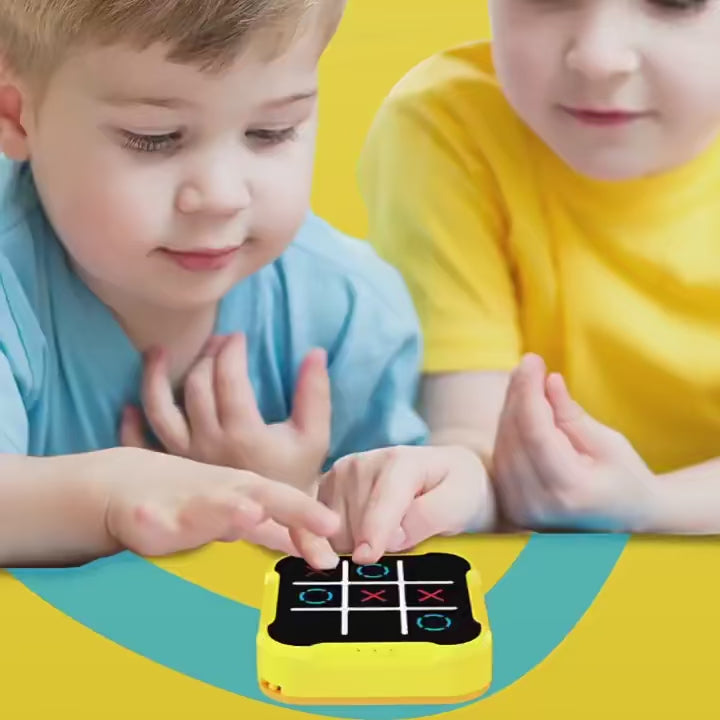 Load video: Watch the Shop Luno Electronic Tic-Tac-Toe Travel Game in action! See its interactive features, portable design, and family-friendly gameplay.